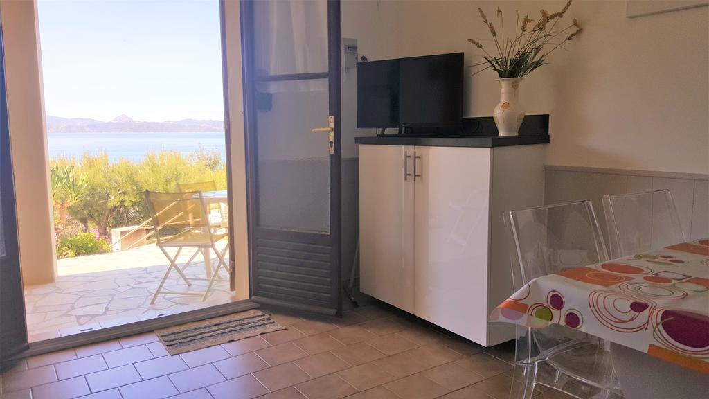 Arinella Apartment Farinole